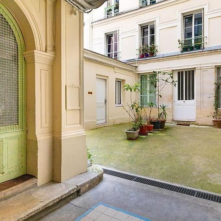Lovely Home In The Heart Of Paris Exterior foto